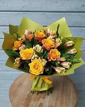 Букет цветов из:  Альстромерии и Розы в Ковдоре