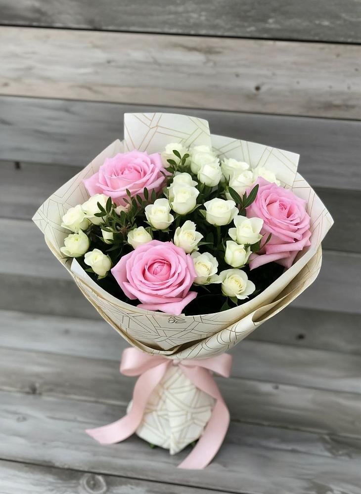 Букет цветов из: Розы в Ковдоре