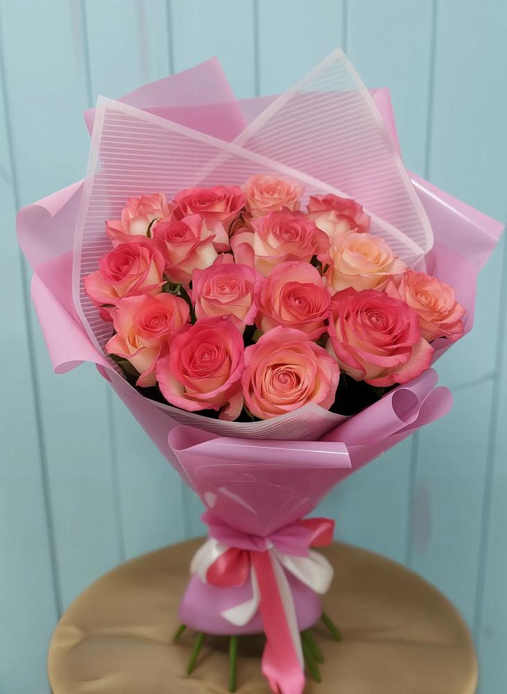 Букет 15 Розовых роз Равель в Ковдоре