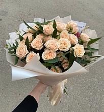 Букет Кремовые розы Латте в Ковдоре