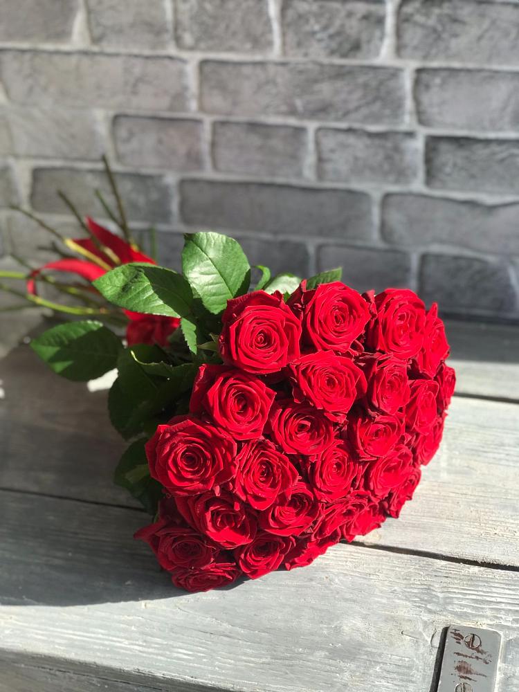 Букет Красные розы Фридом в Ковдоре