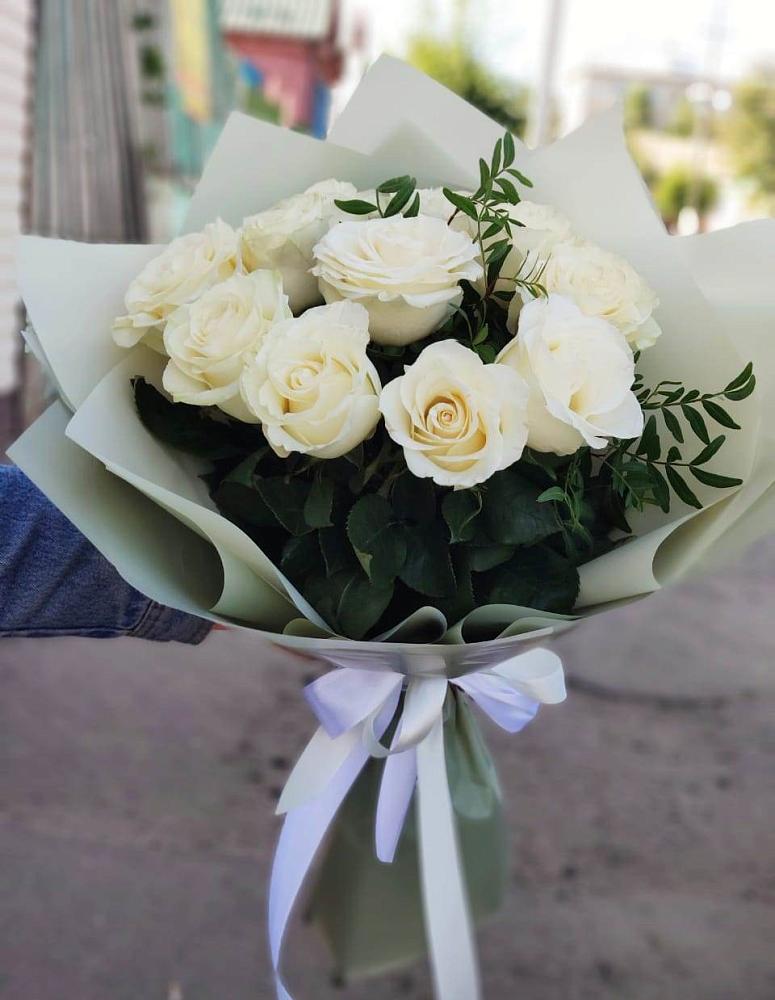 Букет Белые розы Проуд в Ковдоре