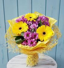 Букет цветов из:  Хризантемы и Герберы в Ковдоре