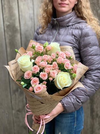 Букет цветов из: Розы в Ковдоре