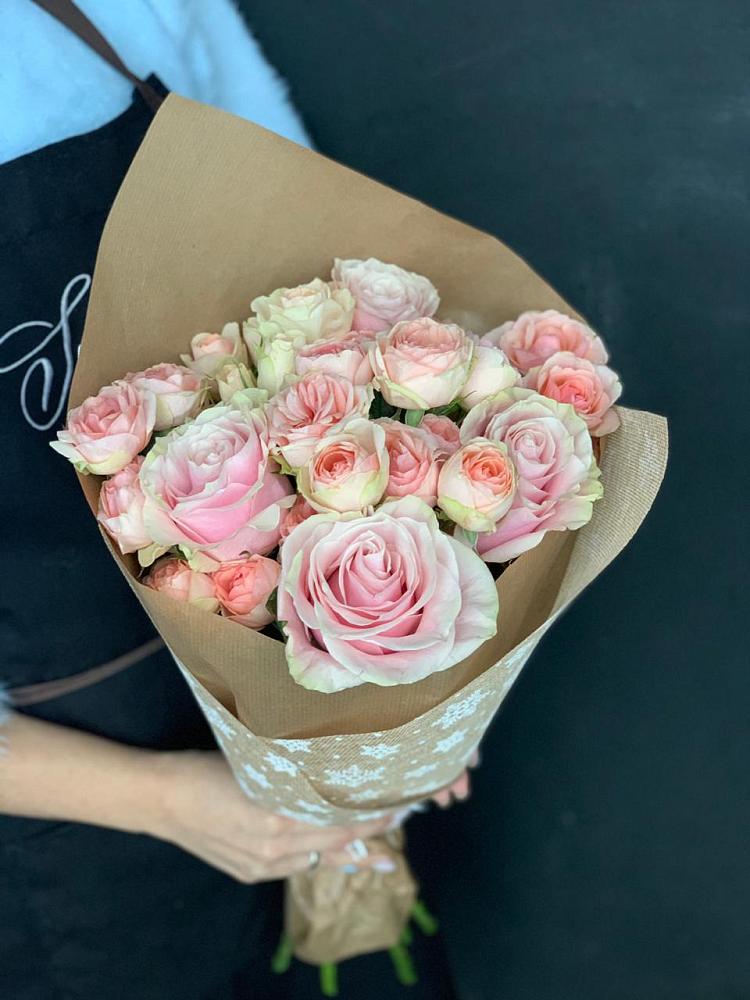 Букет цветов из: Хризантемы и Розы в Ковдоре