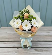 Букет цветов из:  Герберы, Розы и Хризантемы в Ковдоре