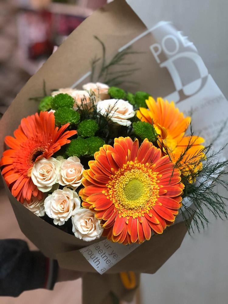 Букет цветов из: Герберы, Хризантемы и Розы в Ковдоре